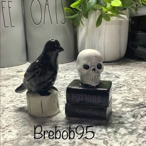 Potions and spells halloween salt and pepper shakers 💀LAST SET